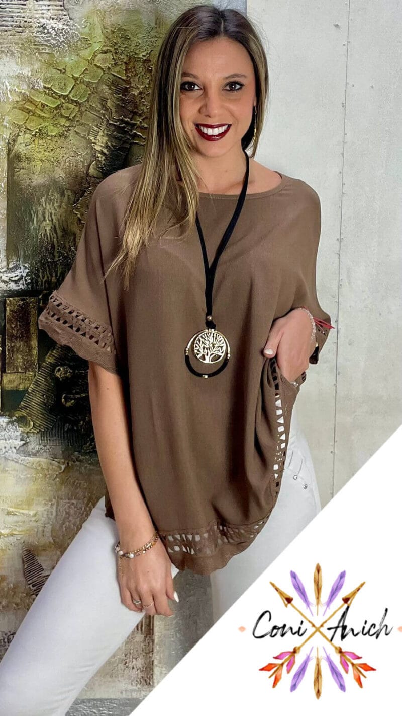 Blusa Crep Detalle Macramé - Imagen 2